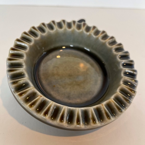 Vintage Wade Irish Porcelain Ashtray - Picture 6 of 6